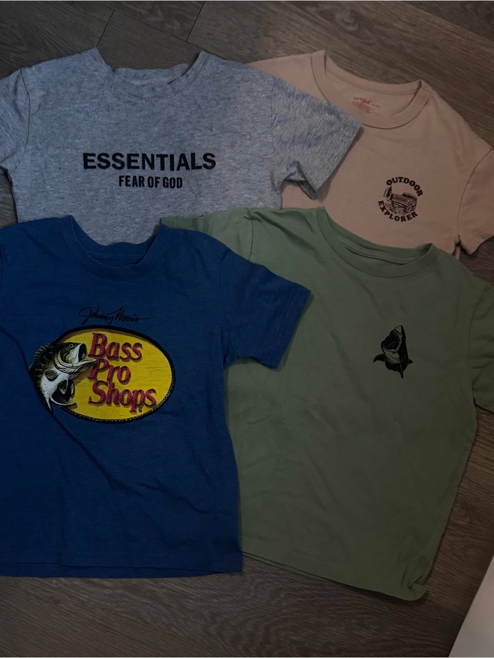 Set of 4 kids logo t-shirts size XS (4/5) Haggard Pirate, Bass Pro Shop,